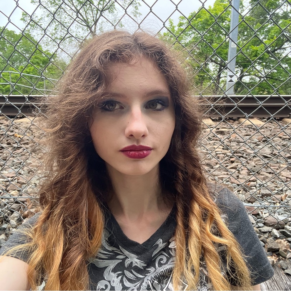 Meet your Posher, Alaina